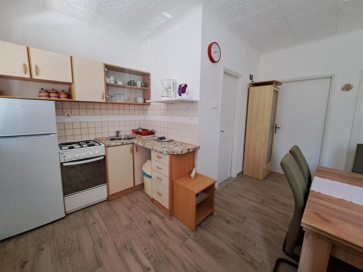 Apartmani Postonjski Privlaka  Buitenkant foto