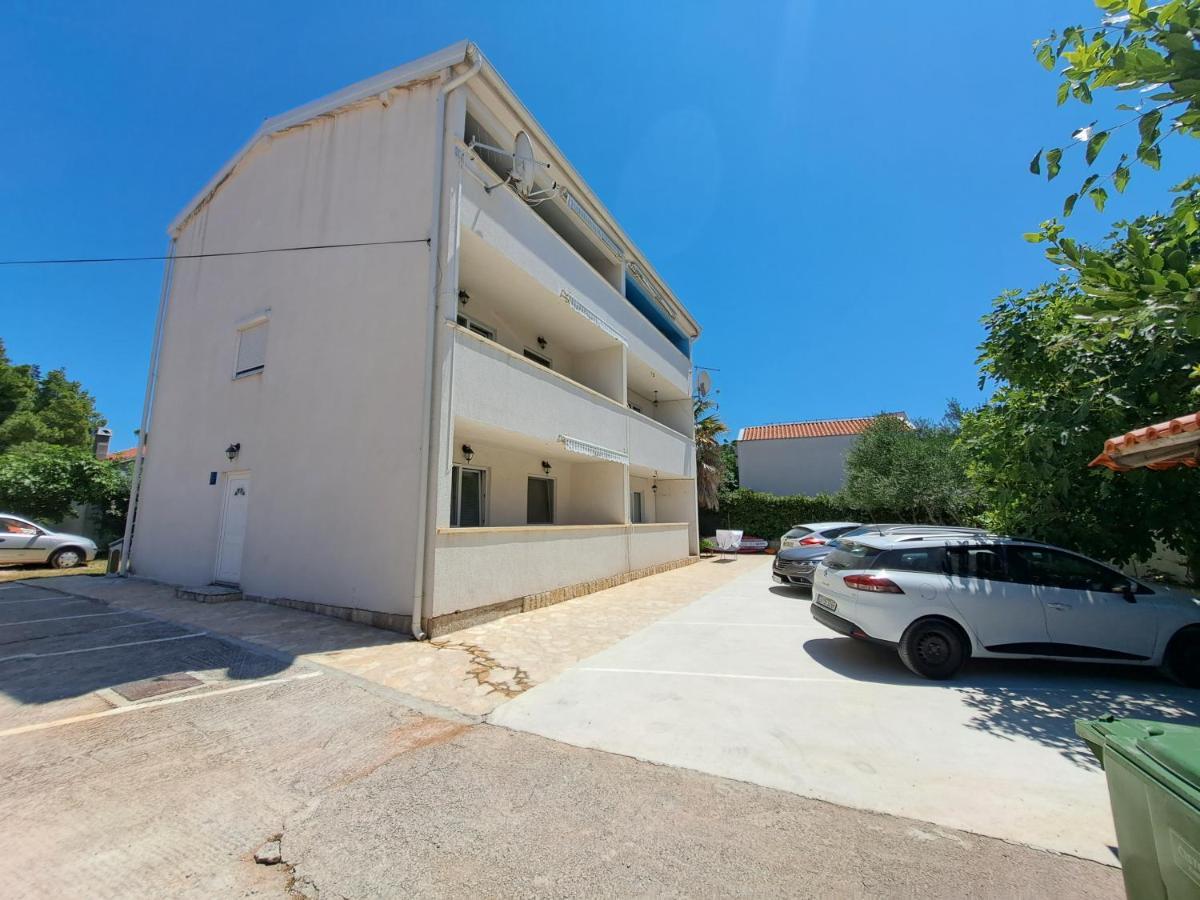 Apartmani Postonjski Privlaka  Buitenkant foto