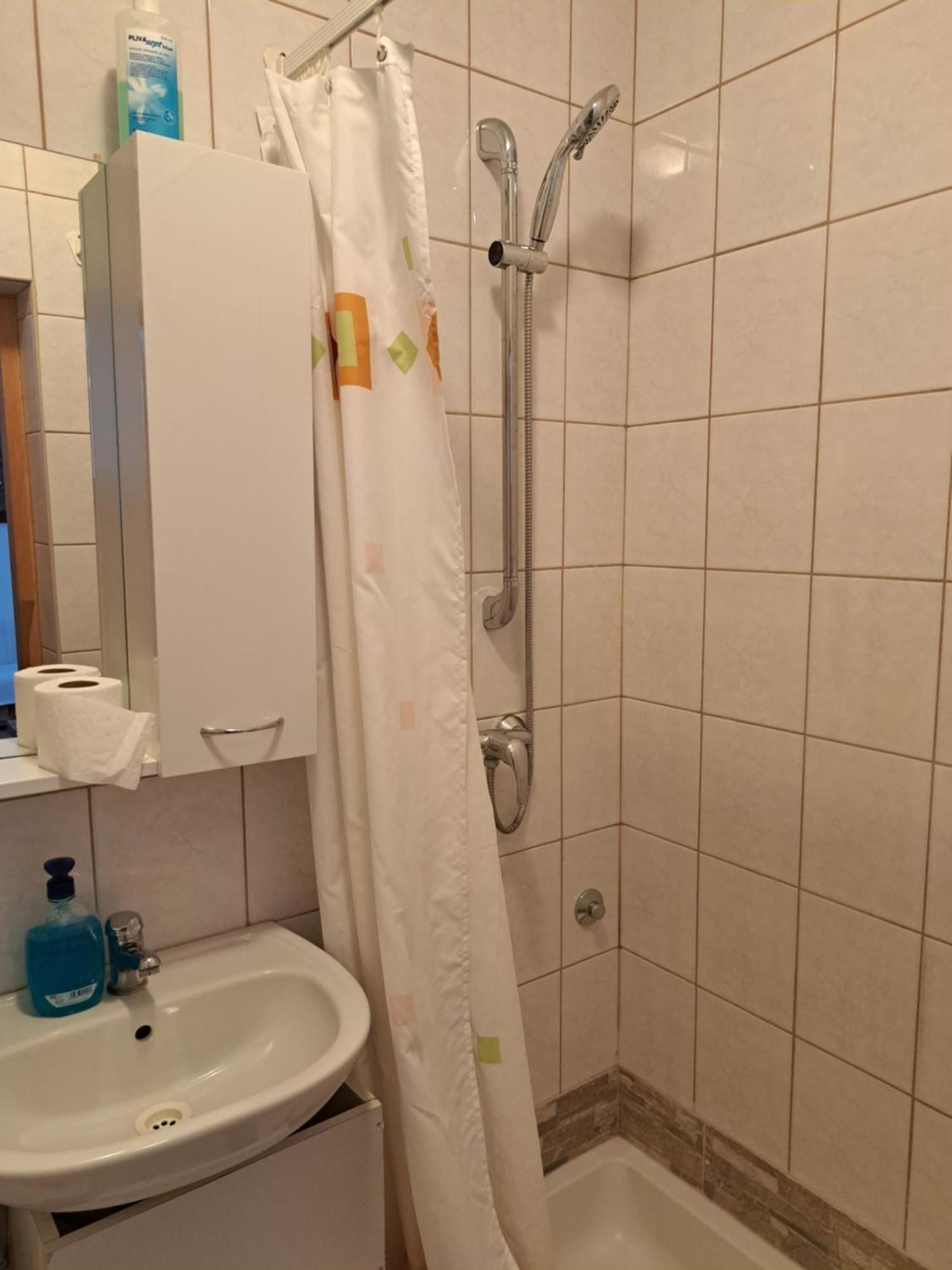 Apartmani Postonjski Privlaka  Buitenkant foto